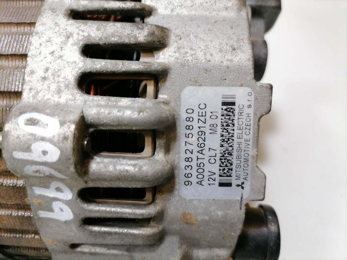 Peugeot 206 original Lichtmaschine Generator 1,4 55KW Bj.2009 Peugeot 206 original Lichtmaschine Generator 1,4 55KW Bj.2009